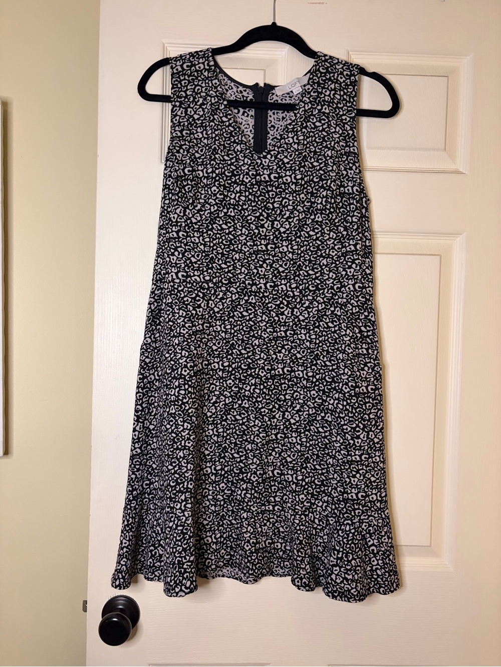 LOFT Black and White Sleeveless Printed Midi Dress